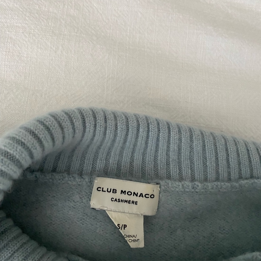 Club Monaco Light Blue Cashmere Knit